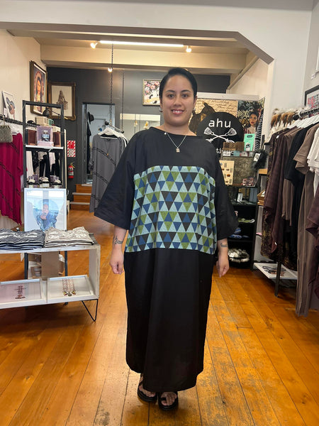 Māori Handcrafted Dress created here in Rotorua by Maori Fashion Designer Adrienne Whitewood