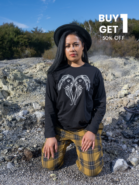 Arihia Long Sleeve Tee - Black