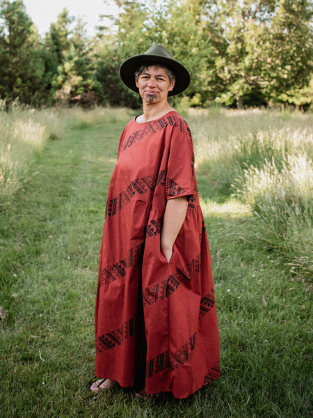 Waharua Kōpito Short Sleeve Dress - Rust