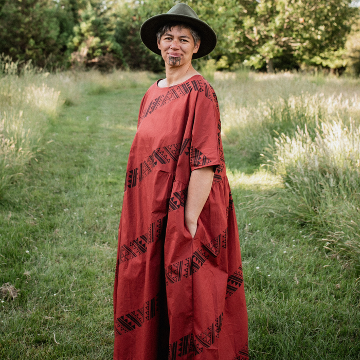 Waharua Kōpito Short Sleeve Dress - Rust