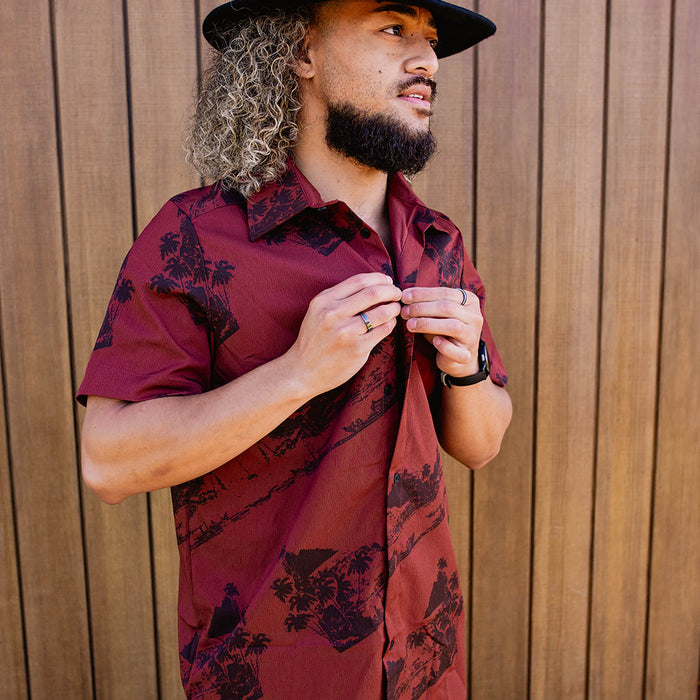 Whēki Island Mens Shirt