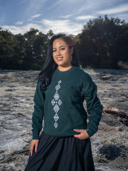 Taniko Waru Print Crew - Pine Green