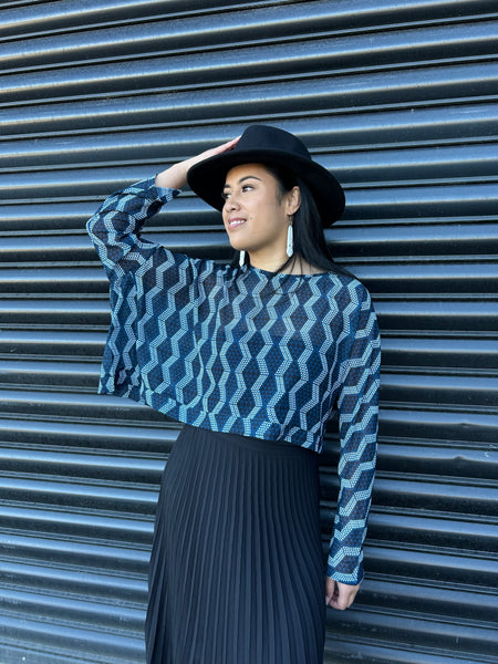 Waharua Kōpito Crop Top - Blue & White