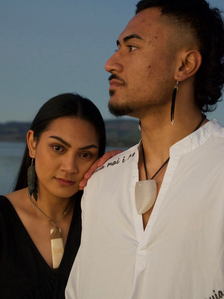 Double Feather Plain Short Earrings by Maori Pakihi Piata Jewellery